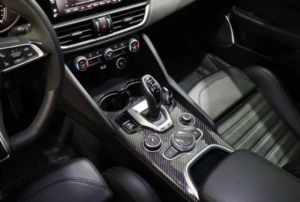 Alfa QF Inside (2)